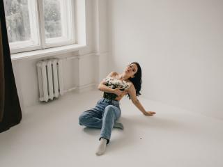 Se dtaljerede oplysninger for JasmineKouch