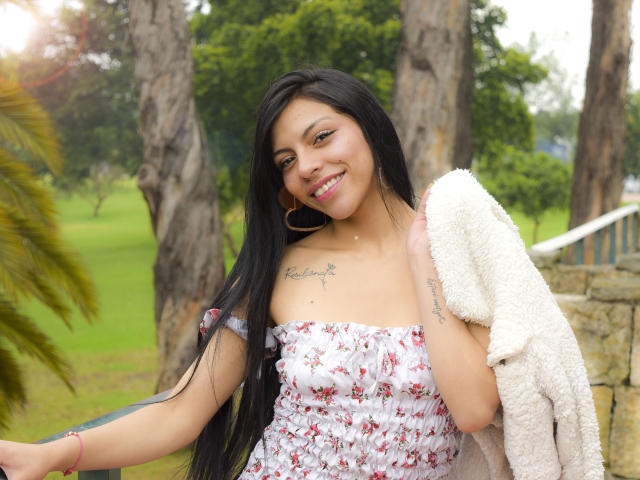 RoxannaMoretti - Live sex cam - 29271563