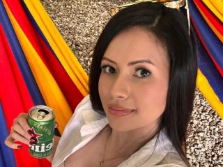 HannaRobertss's Model Profile