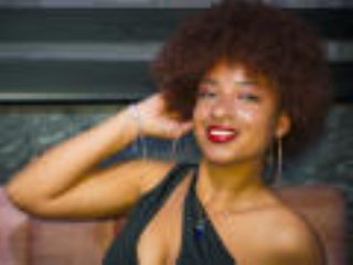 NiaZuri's Model Profile