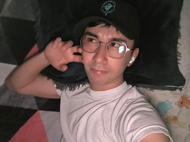 OliverHot69 - Live porn &amp; sex cam - 29276687