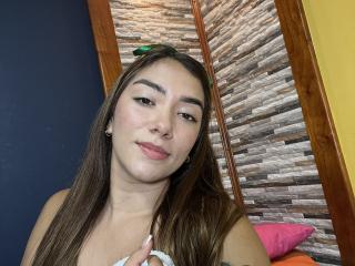 SharonKlart's Model Profile