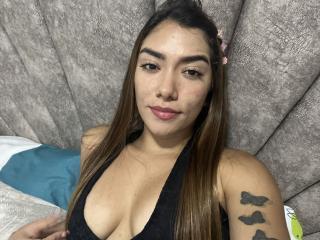 SharonKlart's Model Profile