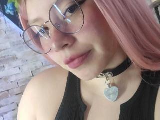 Nyxaria's Model Profile