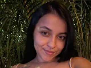 HikariChloe's Model Profile