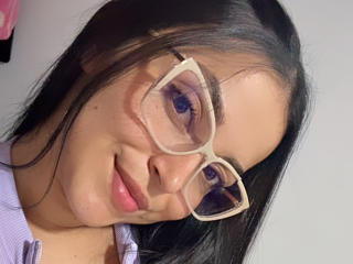 HikariChloe's Model Profile