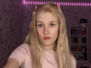 XuanMaltese's Model Profile