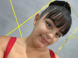 TalianaSquirt's Model Profile