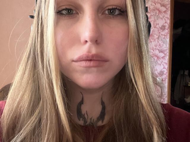 MelinaBoye - Live porn &amp; sex cam - 29280656