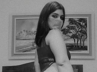 AniisaAli's Model Profile