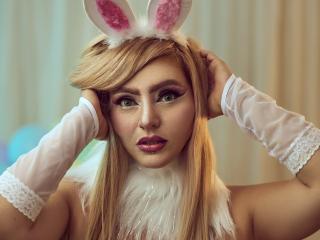 RoxannEmilss's Model Profile