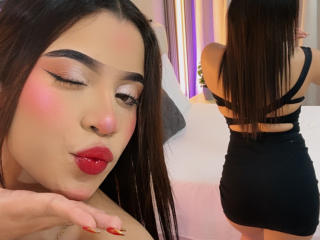 LunaVali's Model Profile