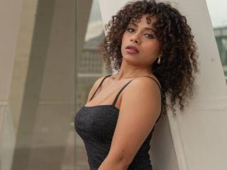 IvannaAndFriend's Model Profile