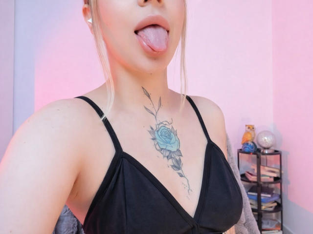 KayleeM - Live sex cam - 29284166