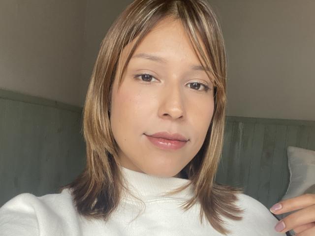 KiaraHernandezX - Live porn &amp; sex cam - 29284283