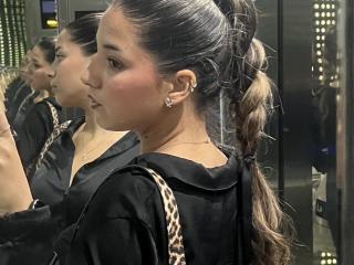 AmbarDunn'in detaylı sayfasını gör