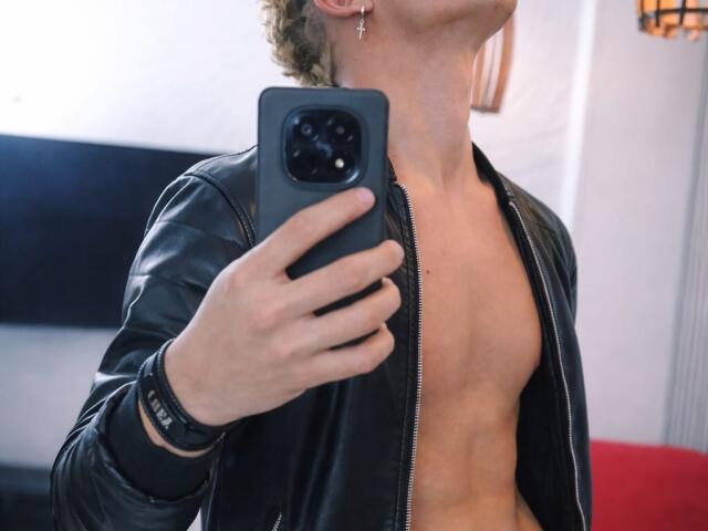 EthanWolff - Élő pornó és szexkamera - 29290748