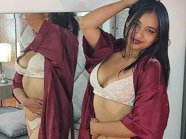 AaliyahVega - Live sex cam - 29293229