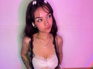 MarietteJones's Model Profile