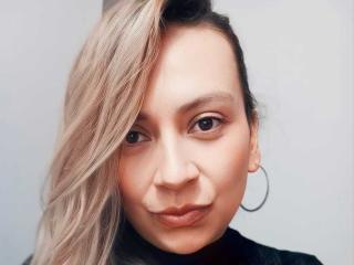 evangelin42's Model Profile