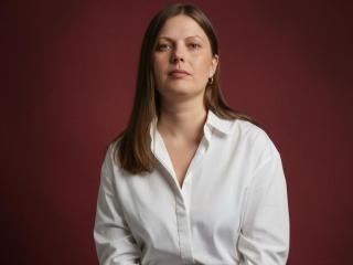 LiiaWow's Model Profile