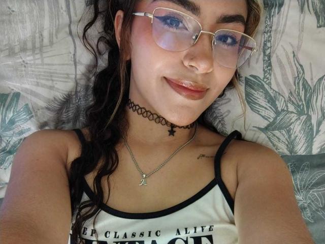 AdaraAngel - Live sex cam - 29296688