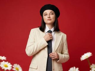 Davianna's Model Profile