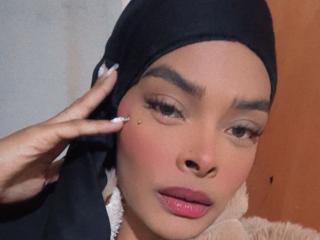 EmmaEbony'in detaylı sayfasını gör