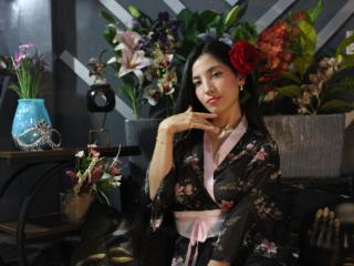 MiaLovelyn's Model Profile