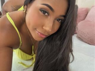 NaiomiLanne's Model Profile