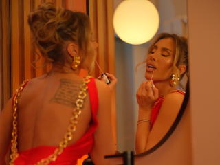 Ver la ficha detallada de EvelynEvy