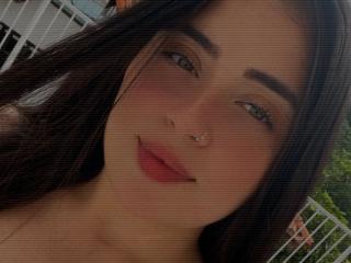 AnnyBentleii's Model Profile