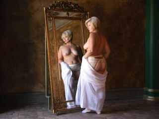 Ver la ficha detallada de LorraSchmidt