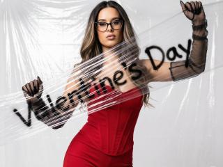 انظر إلى الملف المفصل لـ AshyQuinn