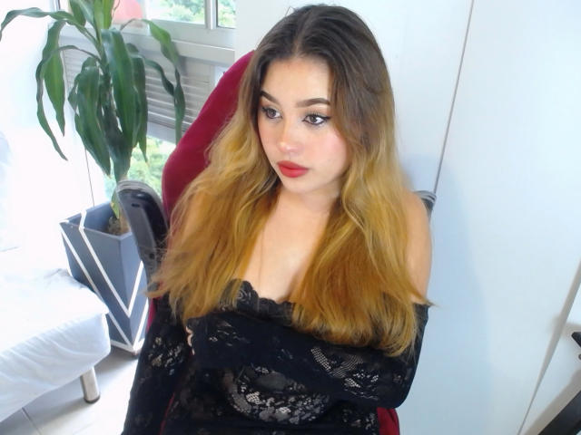 IdaliaRoyale - Live sex cam - 29303042