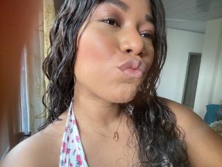 انظر إلى الملف المفصل لـ MaurenBlue