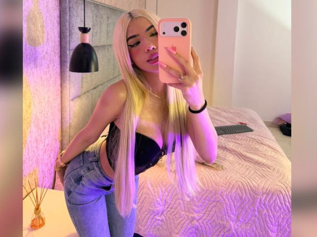 ChristieGarci - Live porn &amp; sex cam - 29303927