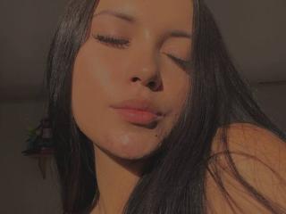 انظر إلى الملف المفصل لـ BerlyVenuss