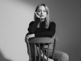 انظر إلى الملف المفصل لـ AnnamariaVillarin