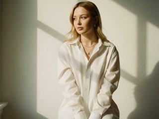 انظر إلى الملف المفصل لـ AnnamariaVillarin