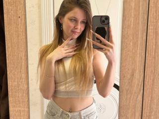 См. подробные сведения о модели AnnamariaVillarin