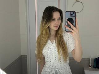 См. подробные сведения о модели AnnamariaVillarin