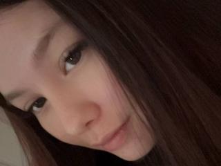 انظر إلى الملف المفصل لـ KandraPutney