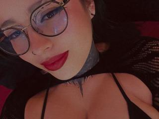 См. подробные сведения о модели PaisleyMour