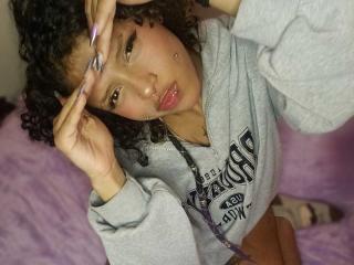 انظر إلى الملف المفصل لـ LunaKeller