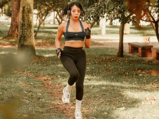 Ver la ficha detallada de HelenHard