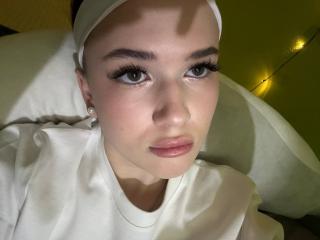 انظر إلى الملف المفصل لـ BerryZegarelli