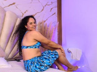 انظر إلى الملف المفصل لـ DannaRoseHot