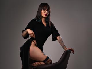 См. подробные сведения о модели TatsumiLee