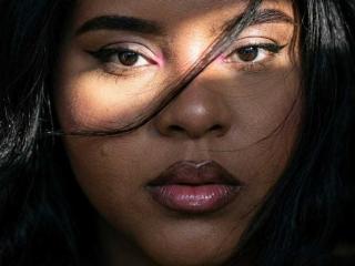 انظر إلى الملف المفصل لـ AkiraHeat